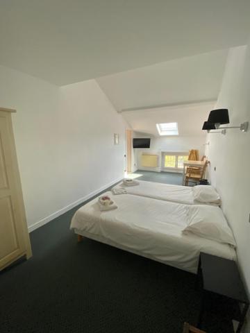 Hotel St Sebastien Рокебилиер Екстериор снимка