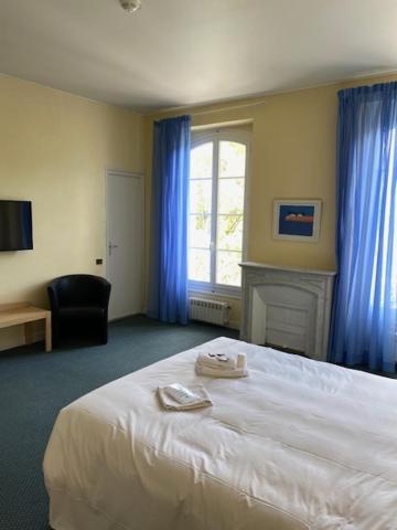 Hotel St Sebastien Рокебилиер Екстериор снимка