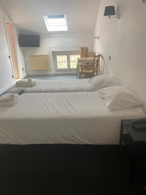 Hotel St Sebastien Рокебилиер Екстериор снимка